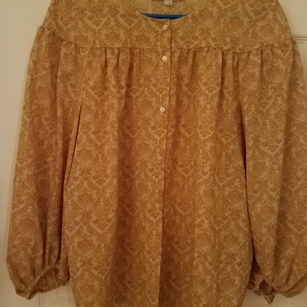 Long sleeve top